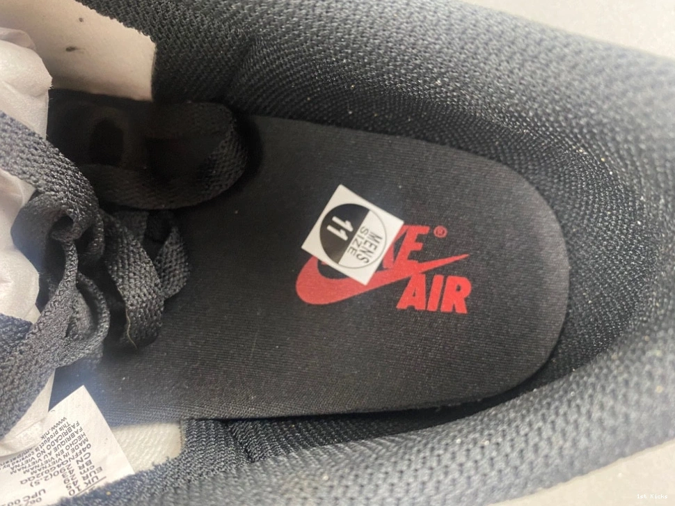  'Sail and 1 Low Air Golden CZ0790-107 Harvest' Jordan 0829